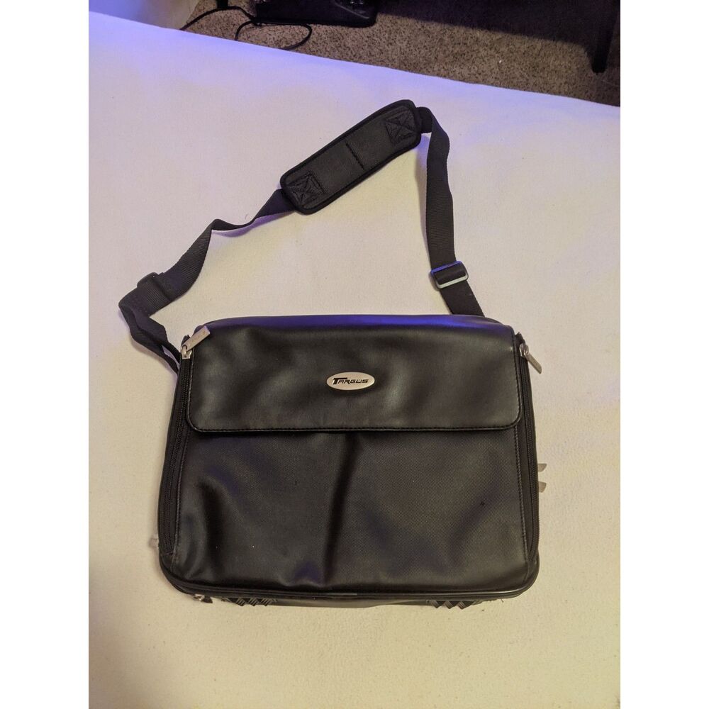 Targus Black Laptop Messenger Bag Briefcase Tech Organizer Shoulder Strap